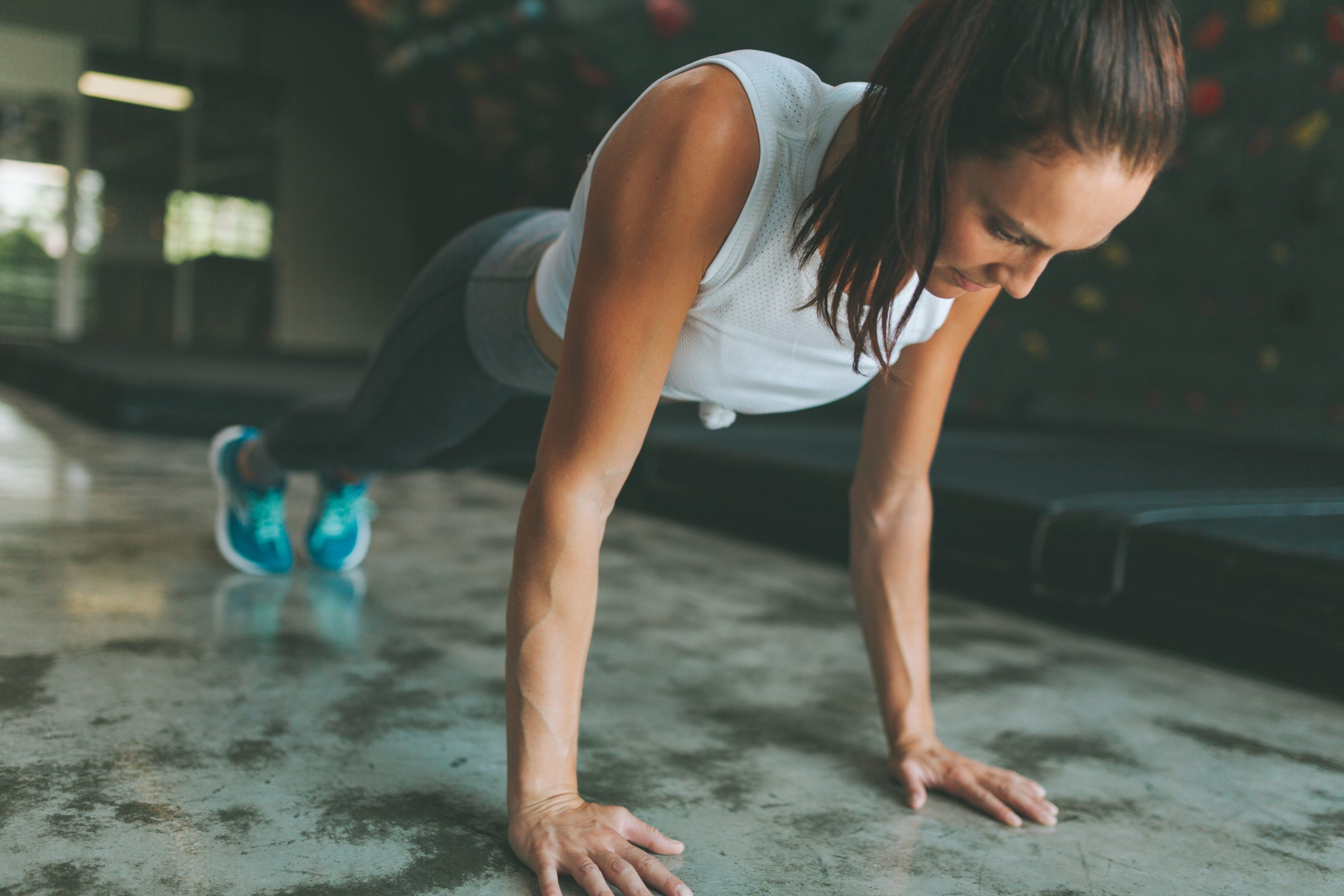 Tu Reto Yoofit. Una rutina HIIT efectiva en 5 minutos.