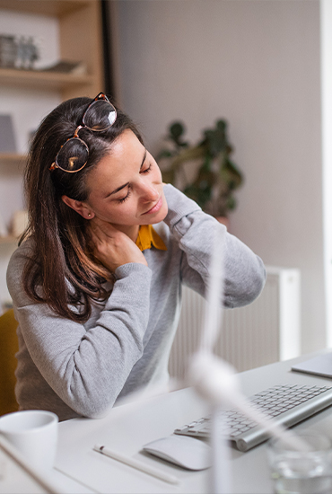 Cómo prevenir el dolor de espalda en el teletrabajo