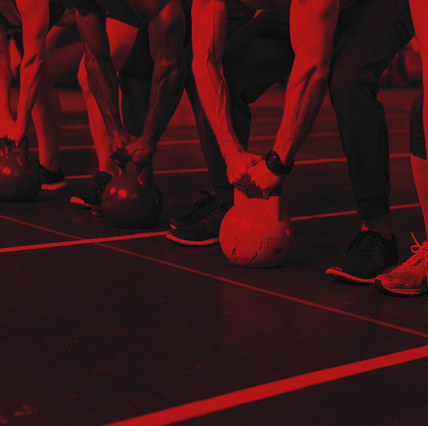 EN 666 HIIT basamos nuestro entrenamiento en la frecuencia cardiaca, modulando la intensidad del ejercicio a través de las pulsaciones, y basándonos en la tecnología para ajustar el nivel de resistencia. Al finalizar la sesión, tendrás un resumen detallado de las calorías quemadas y los objetivos alcanzados, de forma que puedas monitorear tu rendimiento a cada paso.