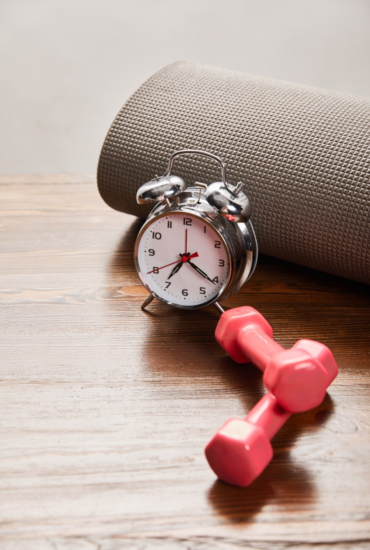 Cómo mantenerte en forma con un trabajo nine-to-five: soluciones reales para profesionales ocupados